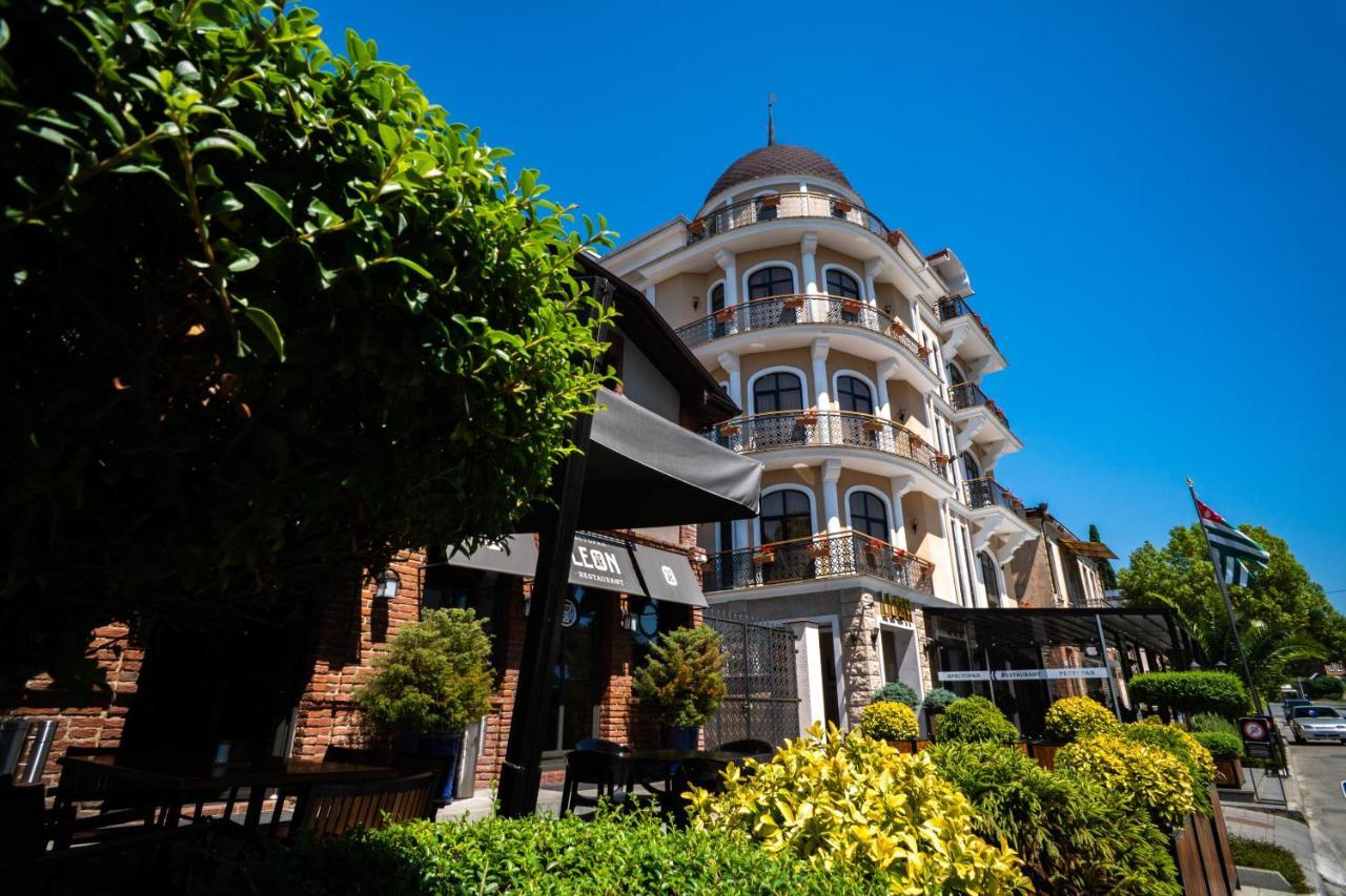 Leon Boutique Hotel Sohum Dış mekan fotoğraf