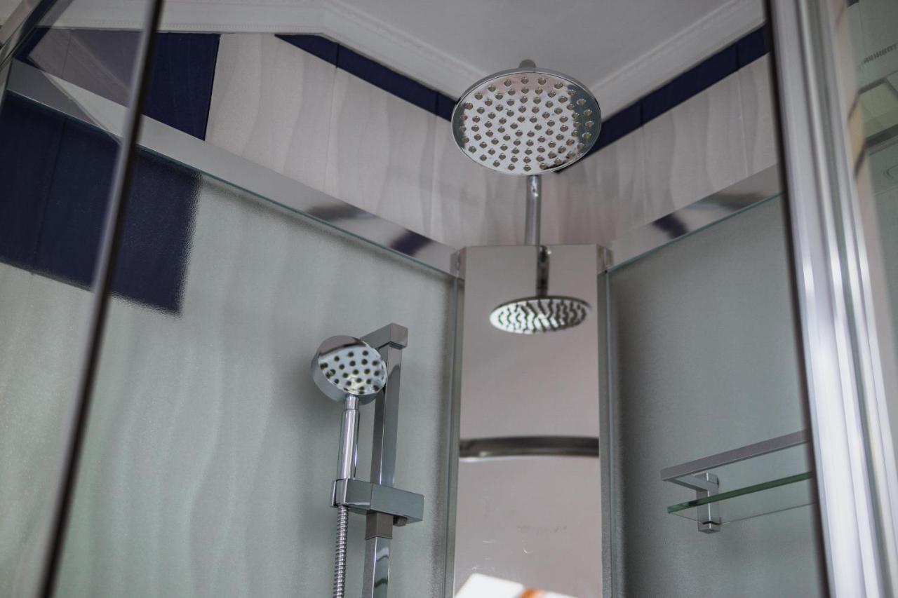 Leon Boutique Hotel Sohum Dış mekan fotoğraf