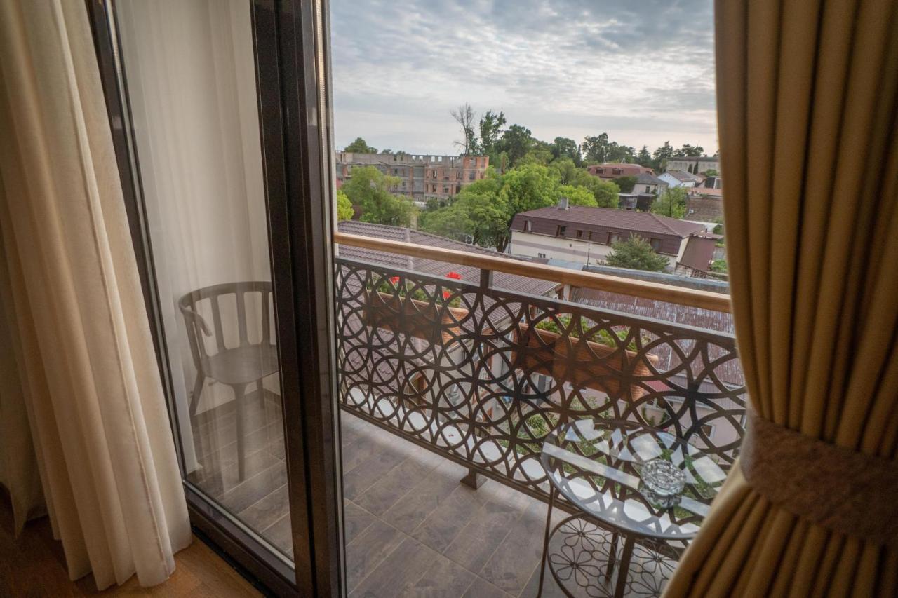 Leon Boutique Hotel Sohum Dış mekan fotoğraf